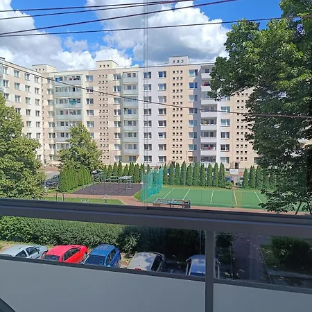 Spacious 3-room Apartment, Close To The Center, Station