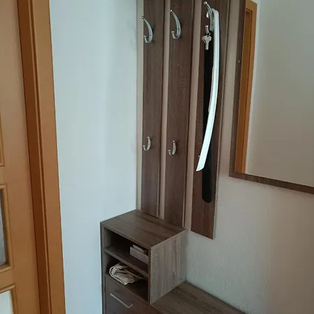 Spacious 3-room Apartment, Close To The Center, Station *